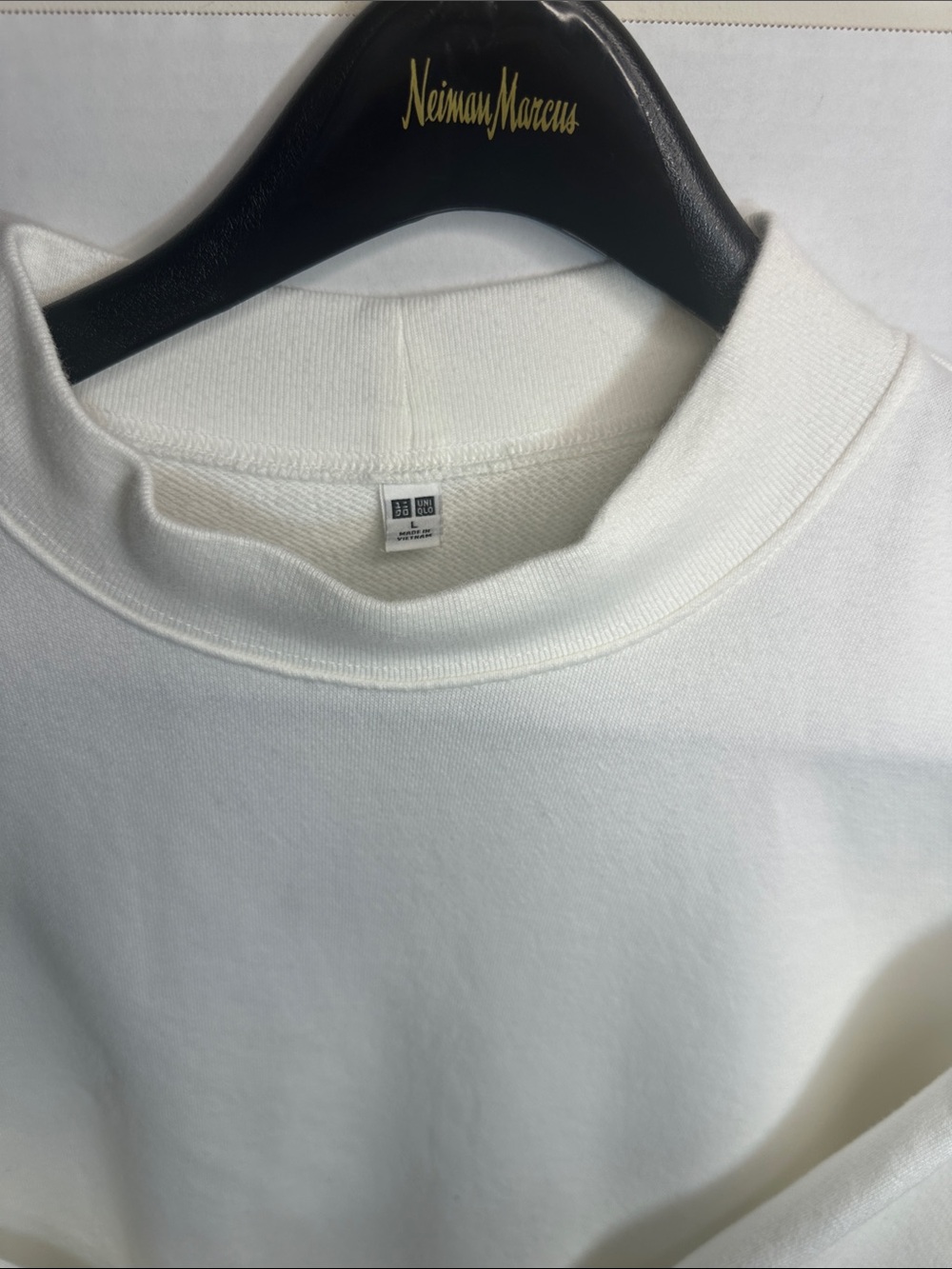 Uniqlo Men’s Cream Crewneck Sweater